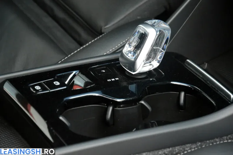 Volvo XC40 din 2021 cu 133.381 km - oferta VOL202470 - foto 30