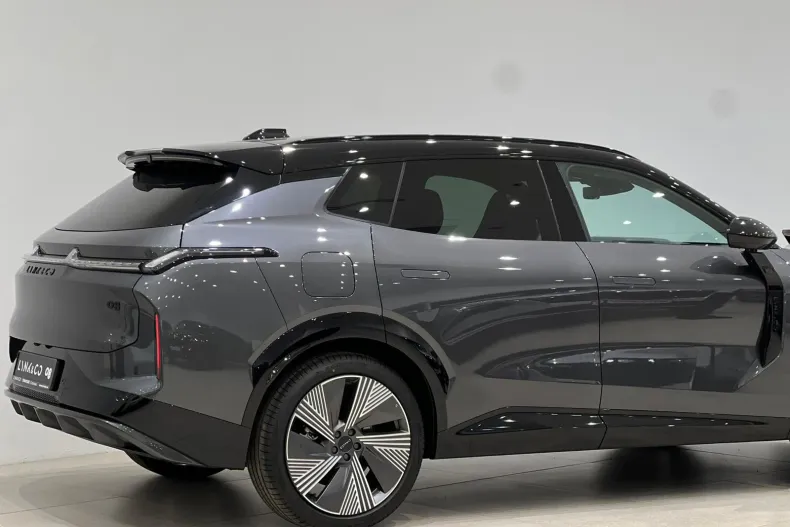 Lynk & Co 08 din 2025 cu 2 km - oferta LYN202475 - foto 12