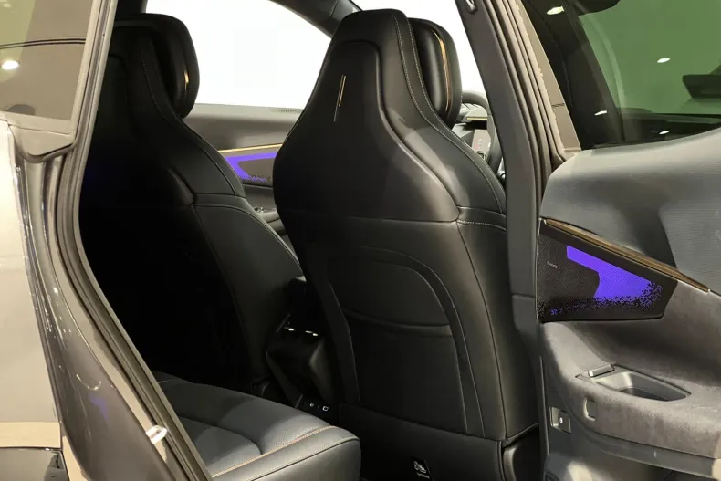 Lynk & Co 08 din 2025 cu 2 km - oferta LYN202475 - foto 22