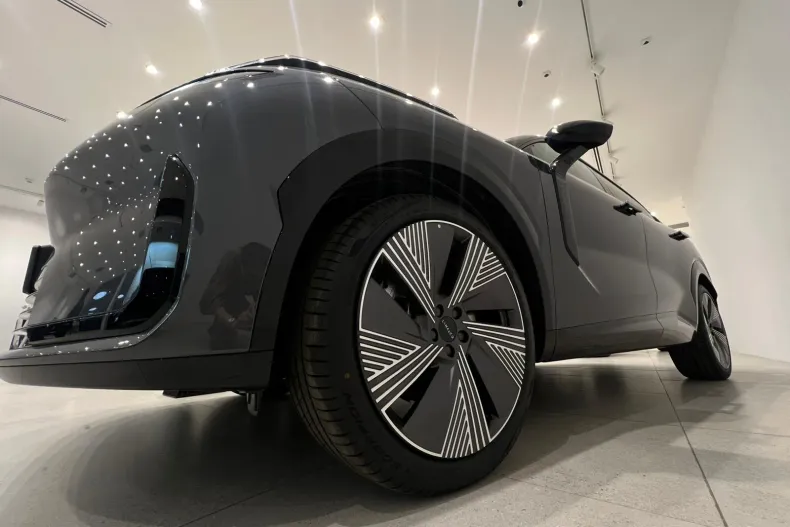 Lynk & Co 08 din 2025 cu 2 km - oferta LYN202475 - foto 26