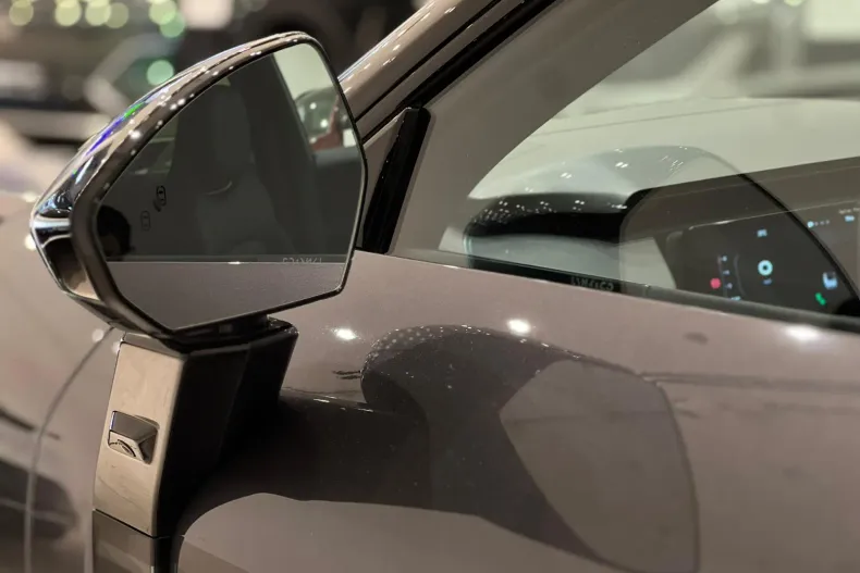 Lynk & Co 08 din 2025 cu 2 km - oferta LYN202475 - foto 27