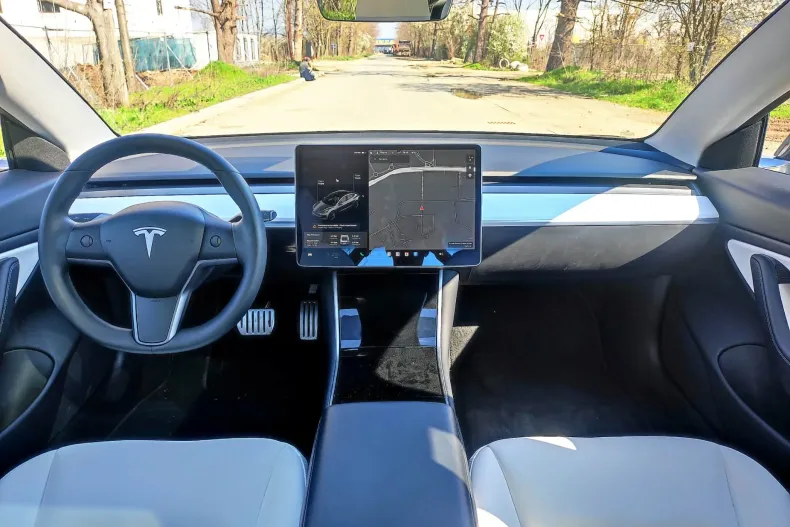 Tesla Model 3 din 2020 cu 45.971 km - oferta TES202476 - foto 2