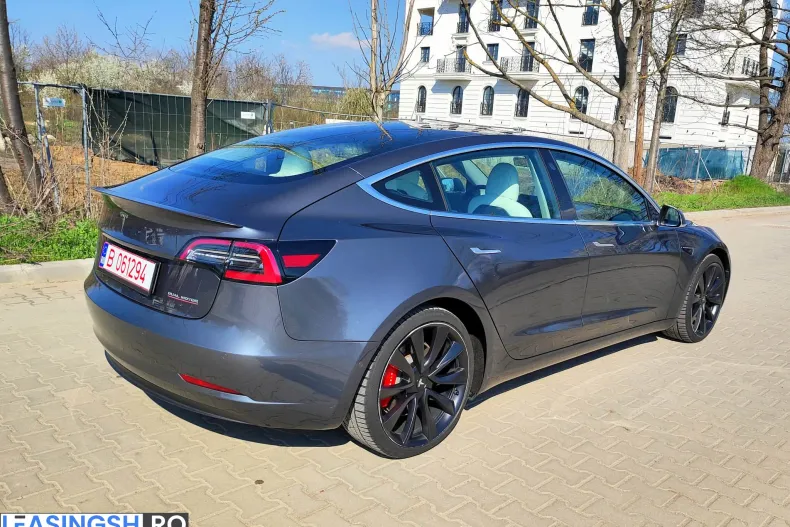 Tesla Model 3 din 2020 cu 45.971 km - oferta TES202476 - foto 4