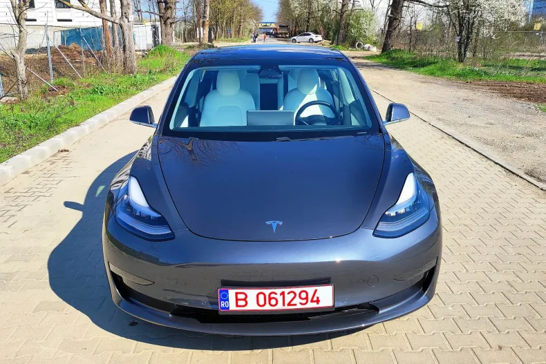 Tesla Model 3 din 2020 cu 45.971 km - oferta TES202476 - foto 6
