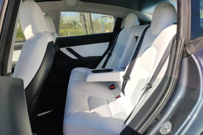 Tesla Model 3 din 2020 cu 45.971 km - oferta TES202476 - foto 12