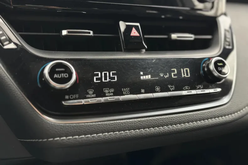 Toyota Corolla din 2021 cu 79.000 km - oferta TOY202484 - foto 23