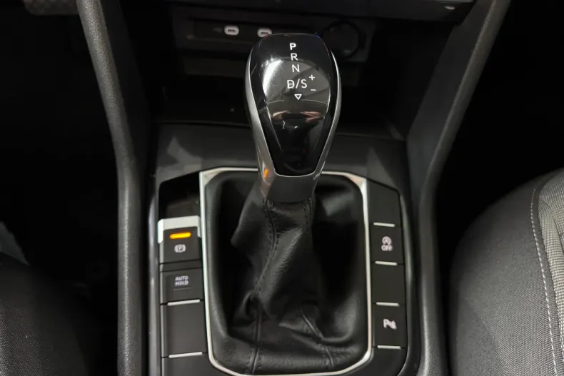 Volkswagen Tiguan din 2021 cu 176.000 km - oferta VOL202486 - foto 21