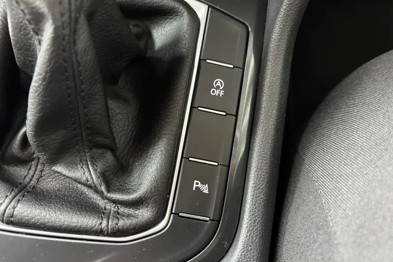 Volkswagen Tiguan din 2021 cu 176.000 km - oferta VOL202486 - foto 24