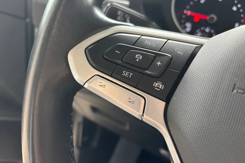 Volkswagen Tiguan din 2021 cu 176.000 km - oferta VOL202486 - foto 26