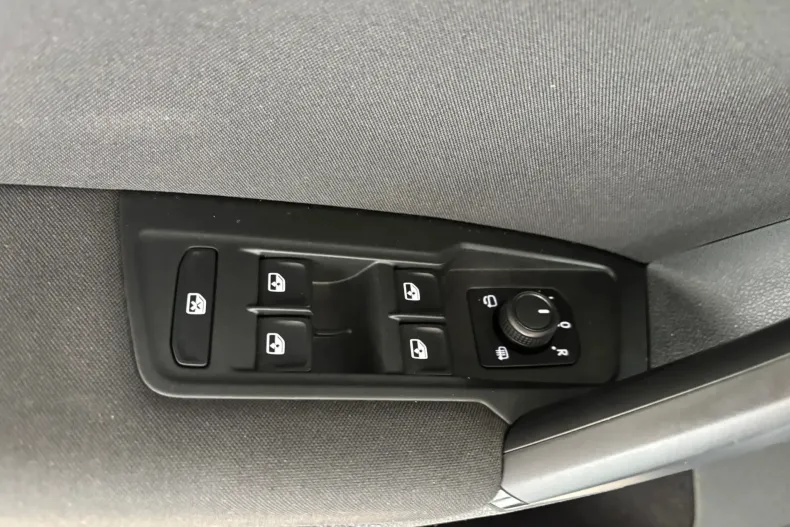 Volkswagen Tiguan din 2021 cu 176.000 km - oferta VOL202486 - foto 28