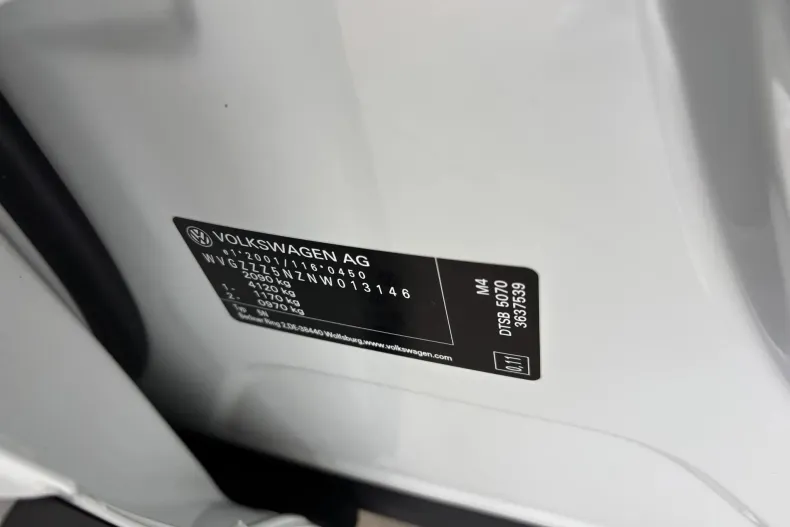 Volkswagen Tiguan din 2021 cu 176.000 km - oferta VOL202486 - foto 36