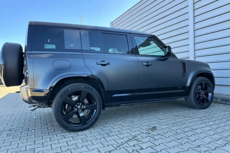 Land Rover Defender din 2024 cu 9.900 km - oferta LAN202489 - foto 9