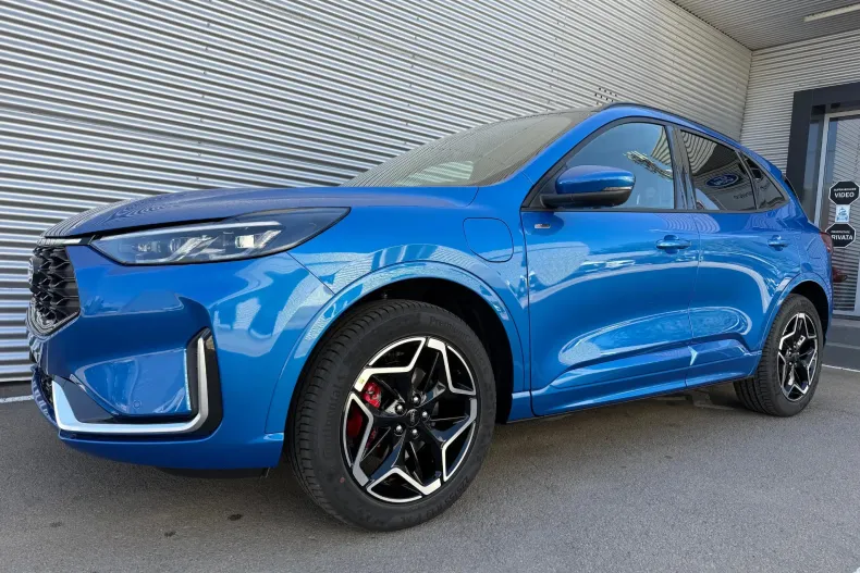 Ford Kuga din 2025 cu 2.420 km - oferta FOR202500 - foto 2