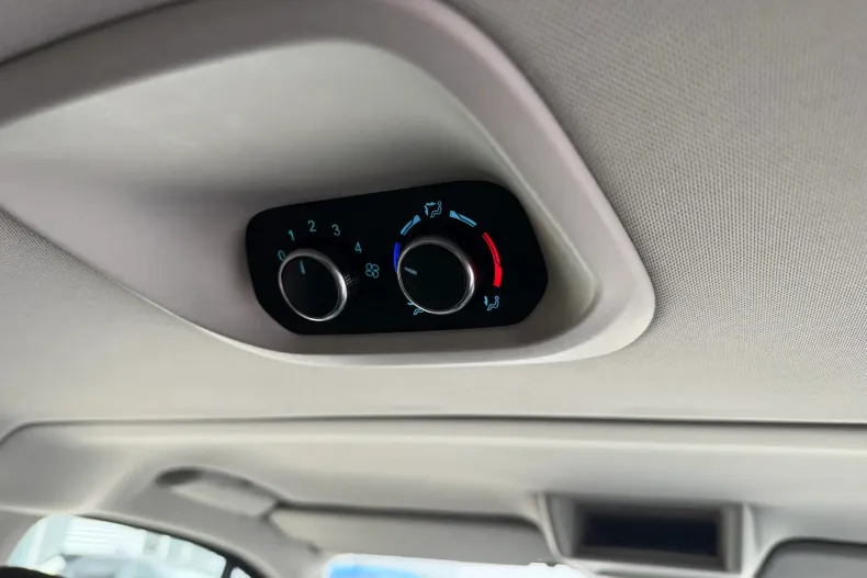 Ford Tourneo Custom din 2021 cu 121.000 km - oferta FOR202503 - foto 8