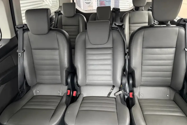 Ford Tourneo Custom din 2021 cu 121.000 km - oferta FOR202503 - foto 25