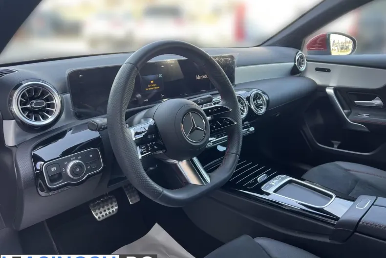 Mercedes-Benz A 220 (Clasa A) din 2023 cu 2.400 km - oferta MER202513 - foto 10