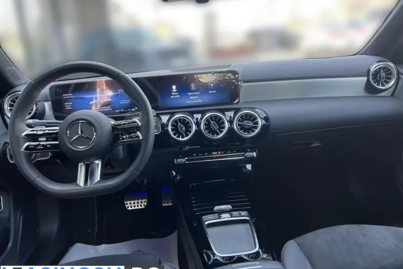 Mercedes-Benz A 220 (Clasa A) din 2023 cu 2.400 km - oferta MER202513 - foto 12