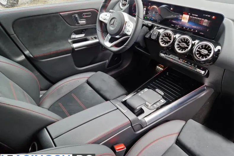 Mercedes-Benz GLA din 2023 cu 3.000 km - oferta MER202515 - foto 9