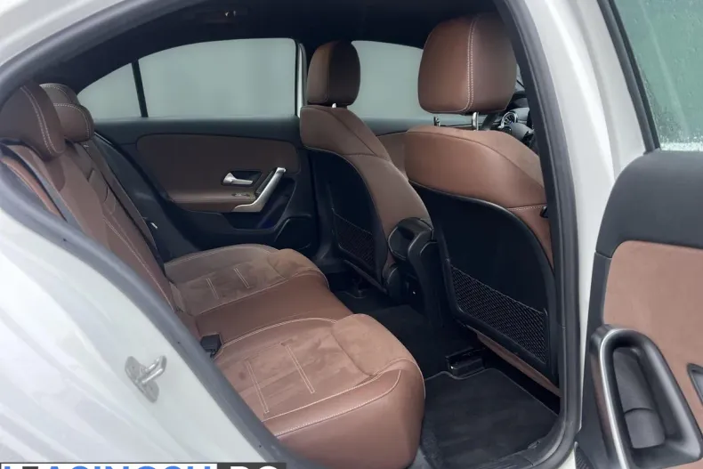 Mercedes-Benz A 220 (Clasa A) din 2024 cu 6.000 km - oferta MER202516 - foto 15