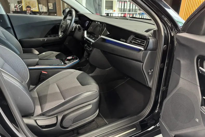 Kia Niro din 2022 cu 50.945 km - oferta KIA202536 - foto 11