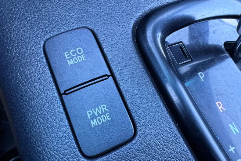 Toyota Hilux din 2021 cu 103.990 km - oferta TOY202546 - foto 31