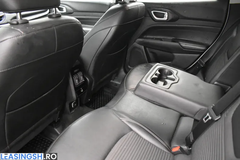 Jeep Compass din 2024 cu 18.455 km - oferta JEE202551 - foto 19