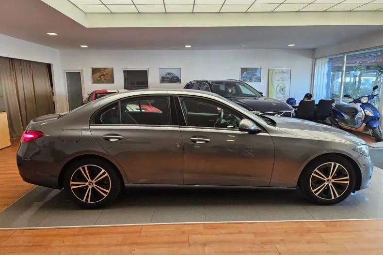 Mercedes-Benz C din 2022 cu 36.000 km - oferta MER202557 - foto 4
