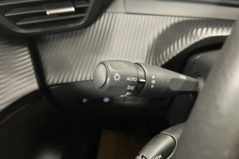 Peugeot 208 din 2023 cu 79.732 km - oferta PEU202558 - foto 23