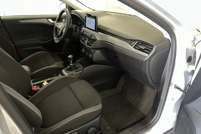 Ford Focus din 2022 cu 49.028 km - oferta FOR202560 - foto 9