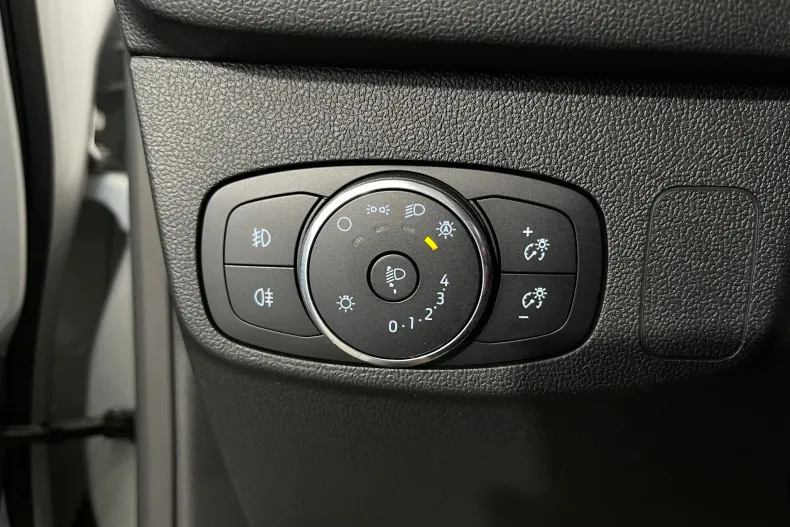 Ford Focus din 2022 cu 49.028 km - oferta FOR202560 - foto 18