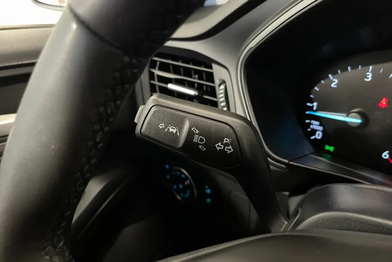 Ford Focus din 2022 cu 49.028 km - oferta FOR202560 - foto 21