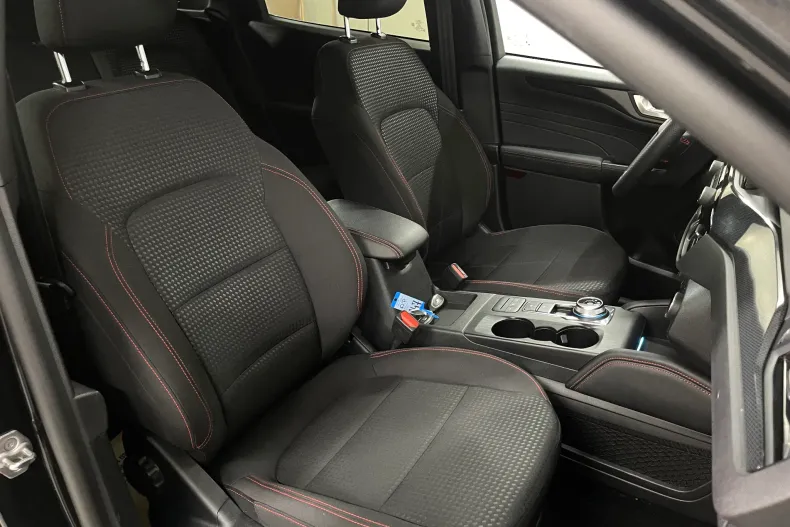 Ford Kuga din 2022 cu 28.739 km - oferta FOR202581 - foto 10