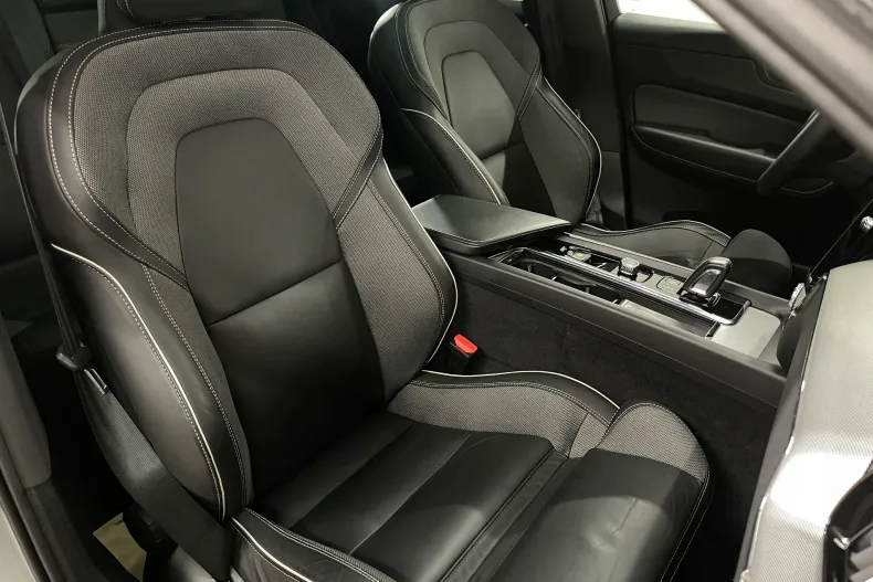 Volvo XC60 din 2021 cu 81.450 km - oferta VOL202586 - foto 11