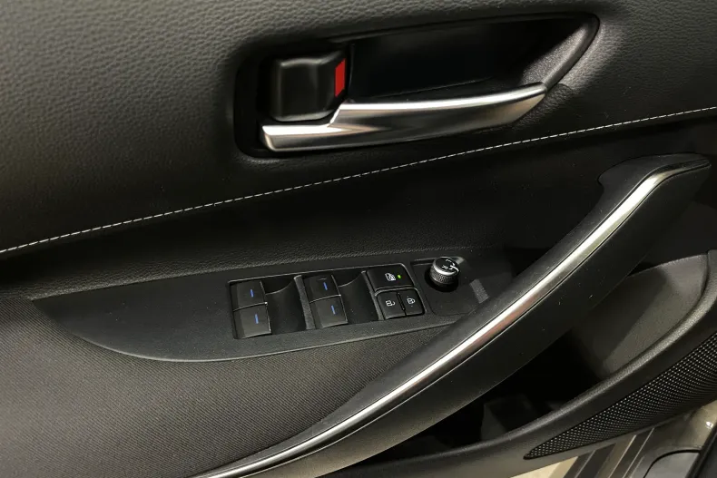 Toyota Corolla din 2021 cu 55.327 km - oferta TOY202587 - foto 18