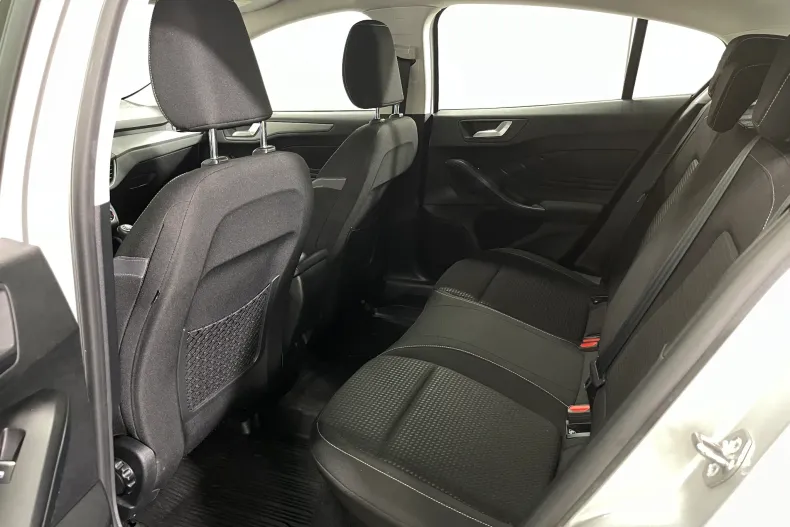 Ford Focus din 2022 cu 87.040 km - oferta FOR202589 - foto 10