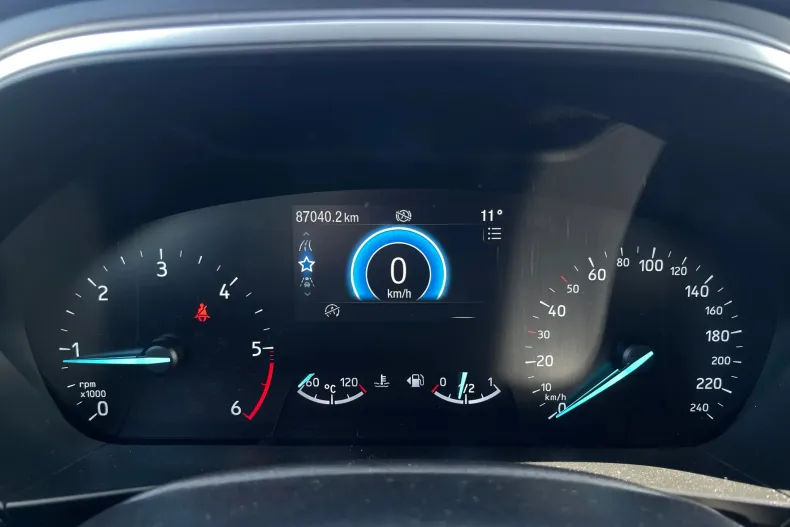 Ford Focus din 2022 cu 87.040 km - oferta FOR202589 - foto 24