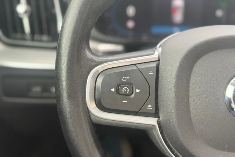 Volvo XC60 din 2022 cu 85.454 km - oferta VOL202613 - foto 17