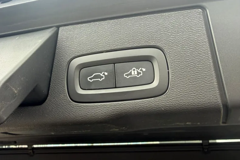 Volvo XC60 din 2022 cu 85.454 km - oferta VOL202613 - foto 23