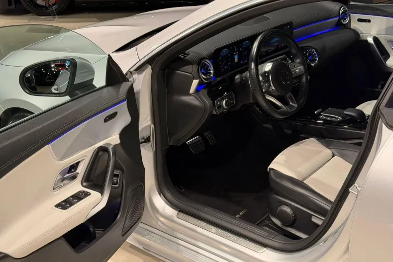 Mercedes-Benz CLA 200 (Clasa CLA) din 2022 cu 48.000 km - oferta MER202614 - foto 27