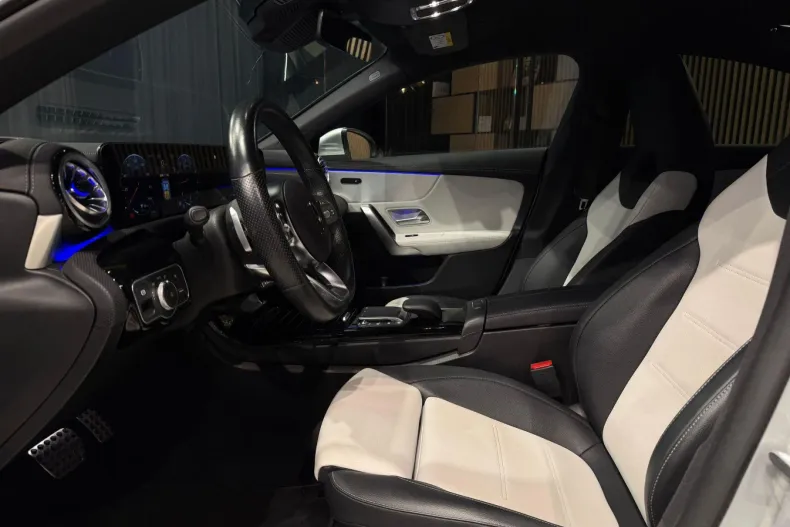 Mercedes-Benz CLA 200 (Clasa CLA) din 2022 cu 48.000 km - oferta MER202614 - foto 28