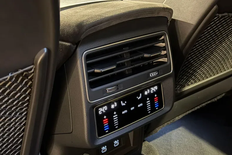 Audi RSQ8 din 2020 cu 103.000 km - oferta AUD202616 - foto 36