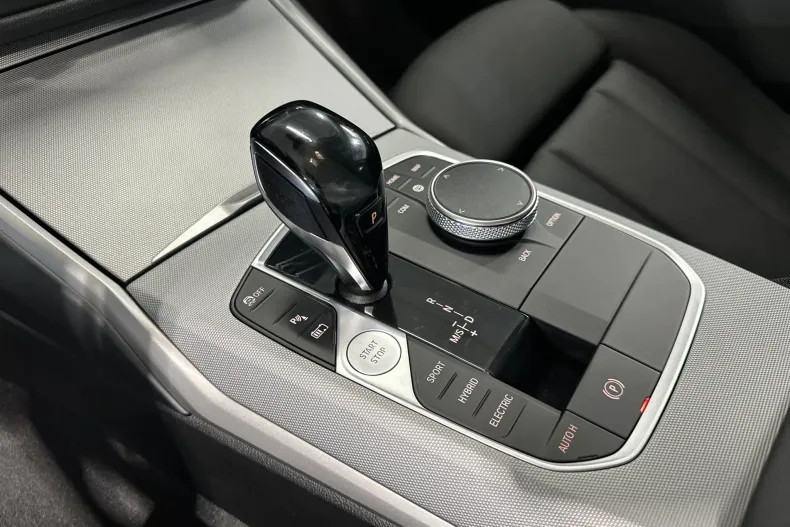 BMW 330e (Seria 3) din 2020 cu 106.610 km - oferta BMW202626 - foto 16