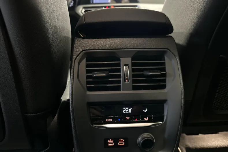 BMW 330e (Seria 3) din 2020 cu 106.610 km - oferta BMW202626 - foto 21