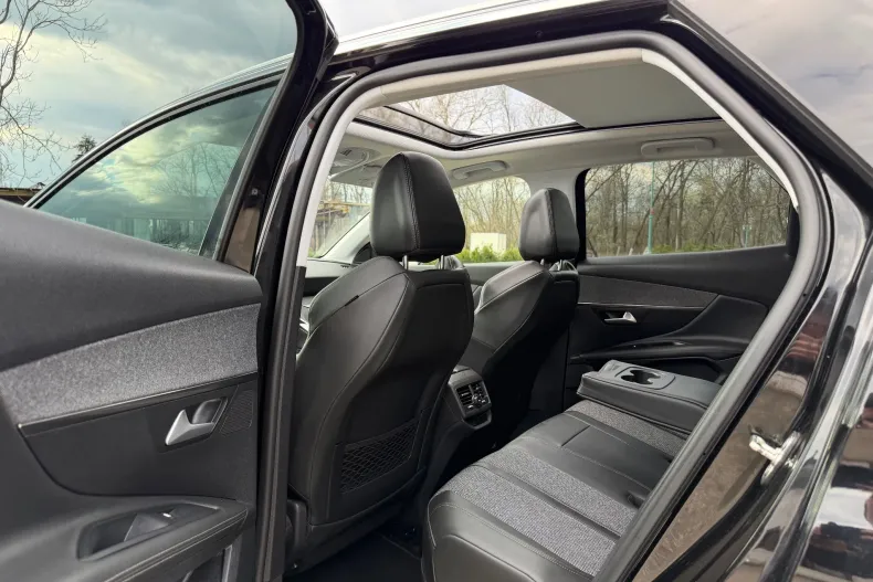 Peugeot 3008 din 2020 cu 70.350 km - oferta PEU202629 - foto 6