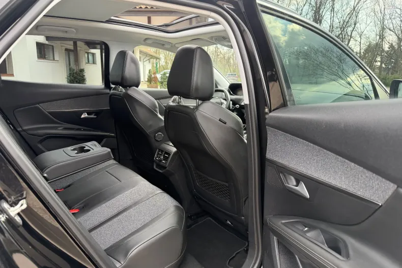 Peugeot 3008 din 2020 cu 70.350 km - oferta PEU202629 - foto 17