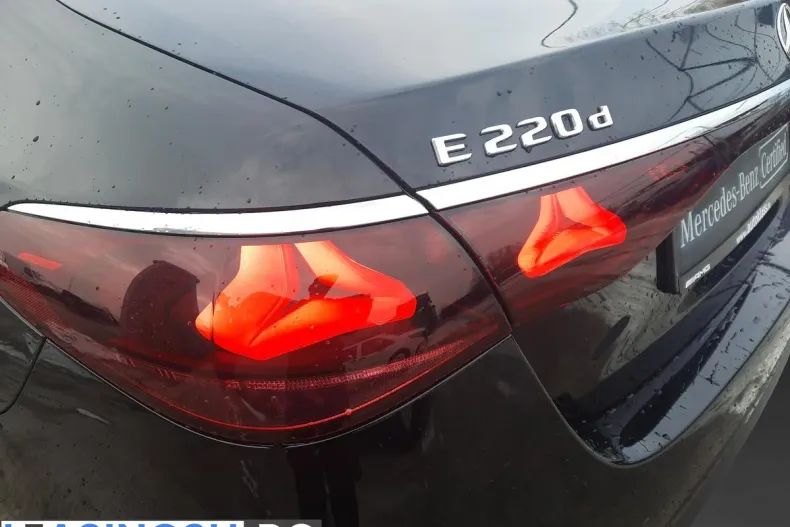 Mercedes-Benz E din 2025 cu 9.100 km - oferta MER202639 - foto 16