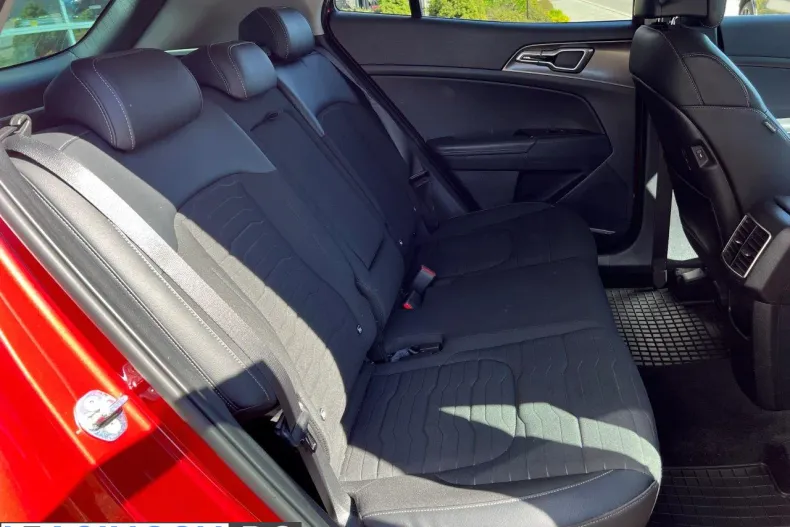 Kia Sportage din 2023 cu 12.400 km - oferta KIA202644 - foto 9