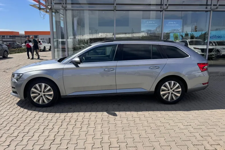 Skoda Superb din 2021 cu 110.495 km - oferta SKO202650 - foto 5