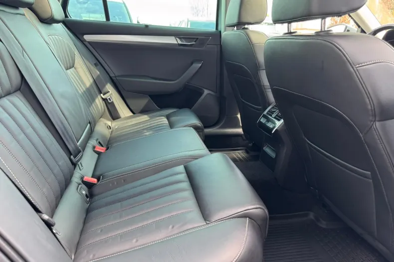 Skoda Superb din 2021 cu 110.495 km - oferta SKO202650 - foto 31