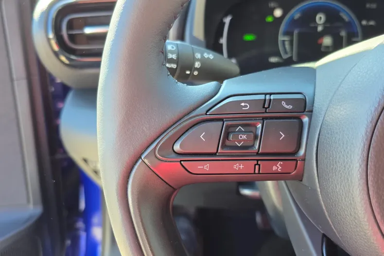 Toyota Yaris din 2025 cu 1.827 km - oferta TOY202651 - foto 10